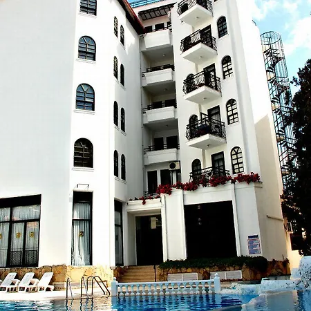 Boulevard Hotel